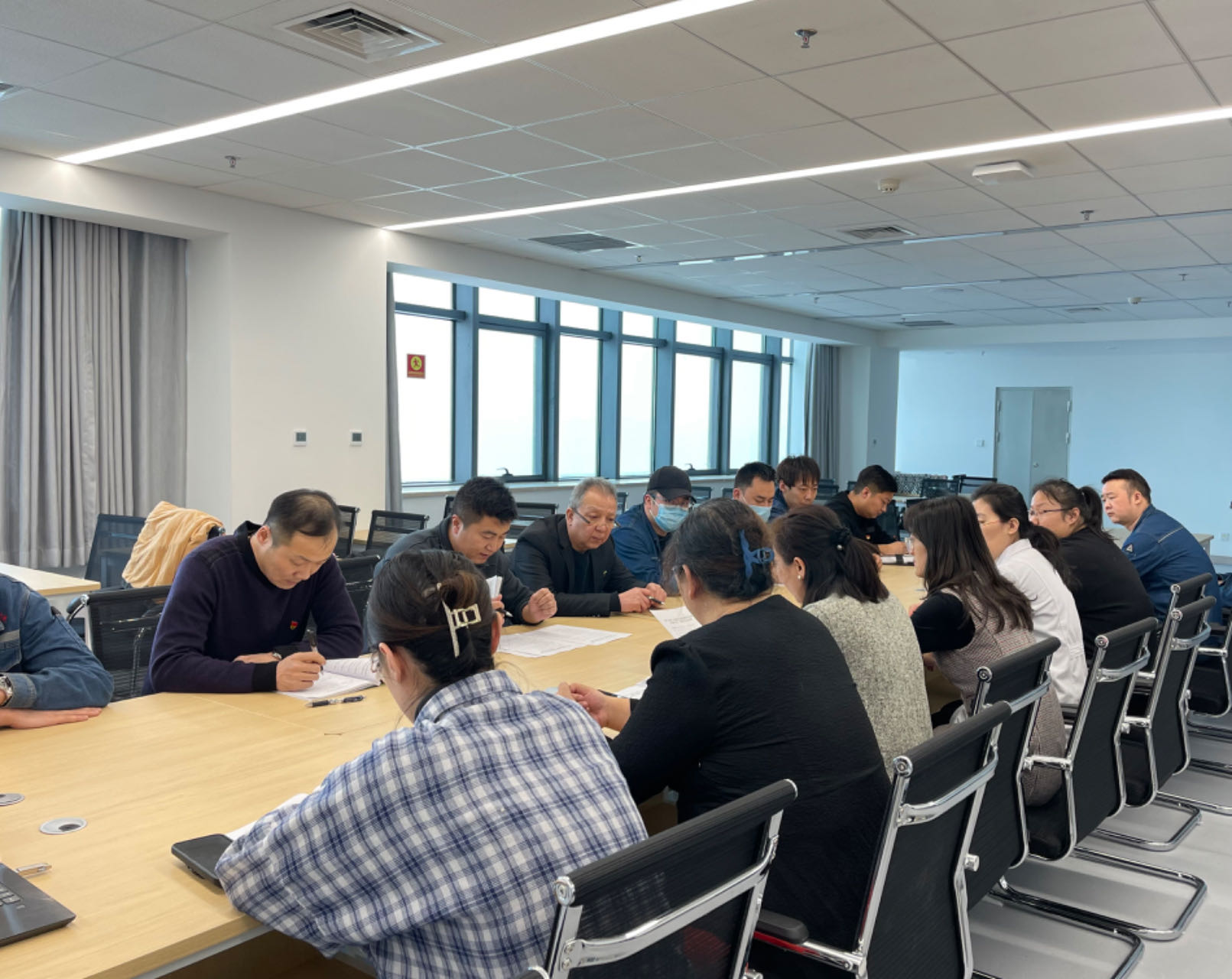黨建引領促提升 立足崗位謀發展——組織人事科、團委黨支部與后勤保障科黨支部聯合開展主題黨日